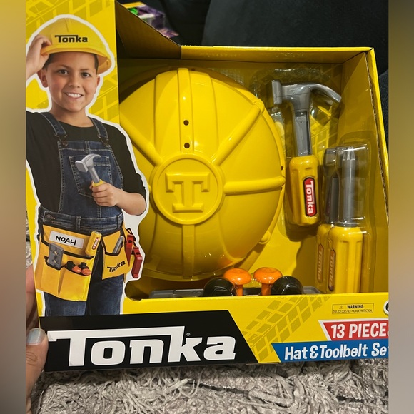 Tonka  Construction Hat & Tool-belt set‎ - Picture 1 of 2